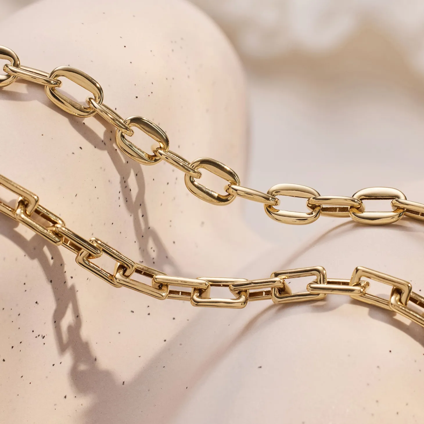 Isabel Bernard Aidee Ìrene 14 karaat gouden schakelarmband met ronde schakels Online
