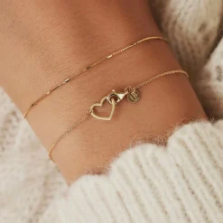 Isabel Bernard Belleville Amore 14 karaat gouden armband met hartje Sale