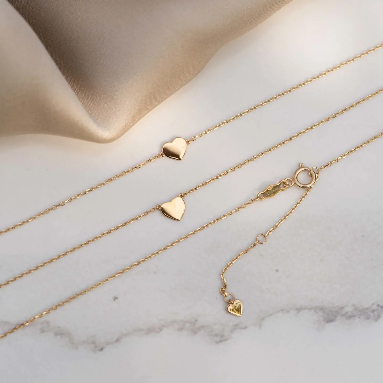 Isabel Bernard Belleville Amore 14 karaat gouden armband met hartje Sale