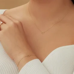 Isabel Bernard Cadeau d'Isabel 14 karaat gouden collier en armband giftset met hartje Discount