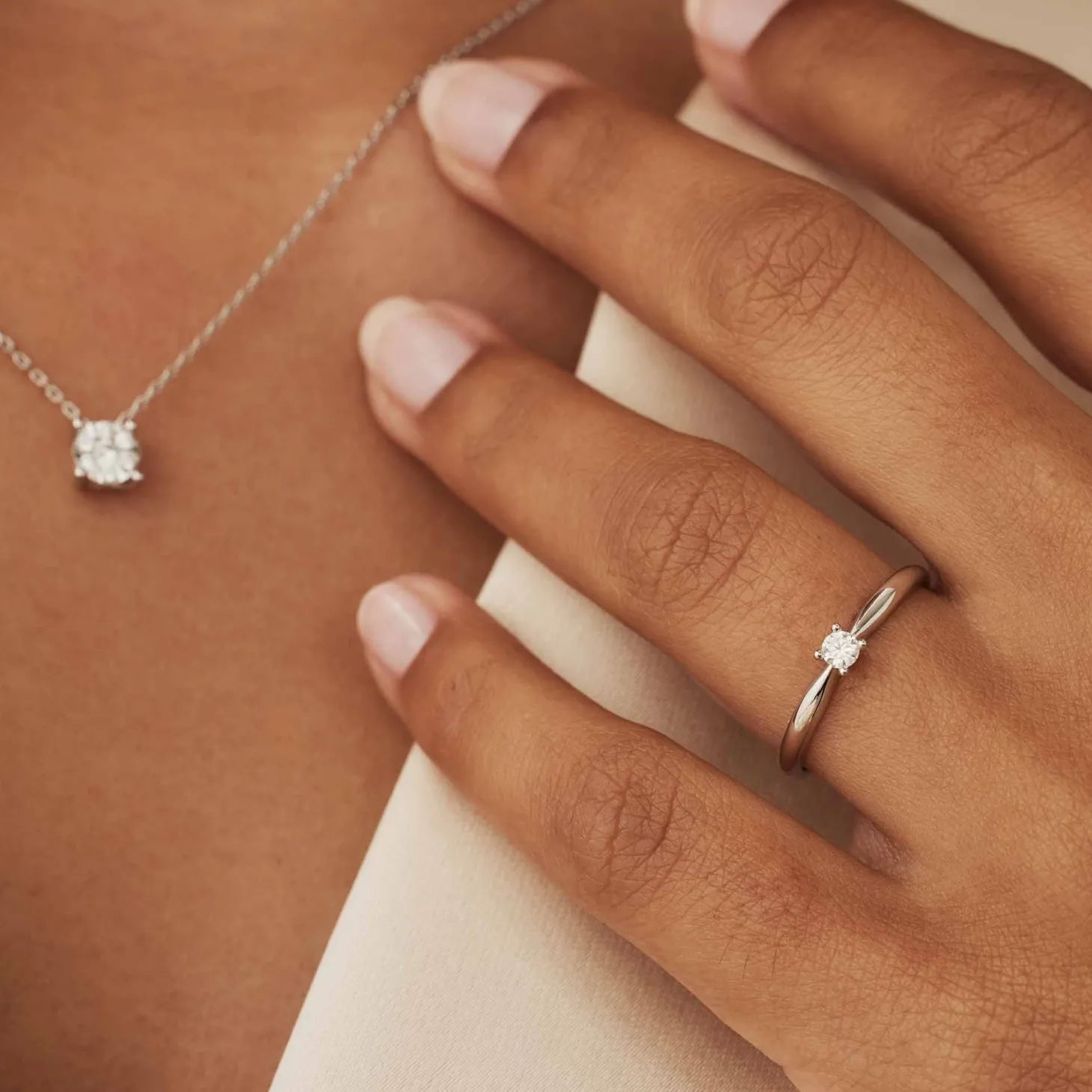 Isabel Bernard De la Paix Celesse 14 karaat witgouden ring met diamant 0.07 karaat Store