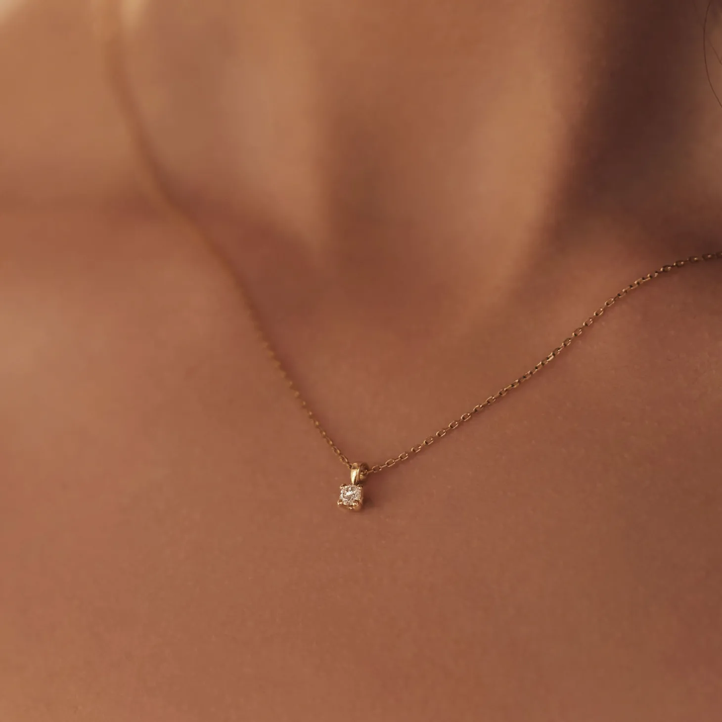 Isabel Bernard De la Paix Celesse 14 karaat gouden collier met diamant 0.07 karaat Cheap