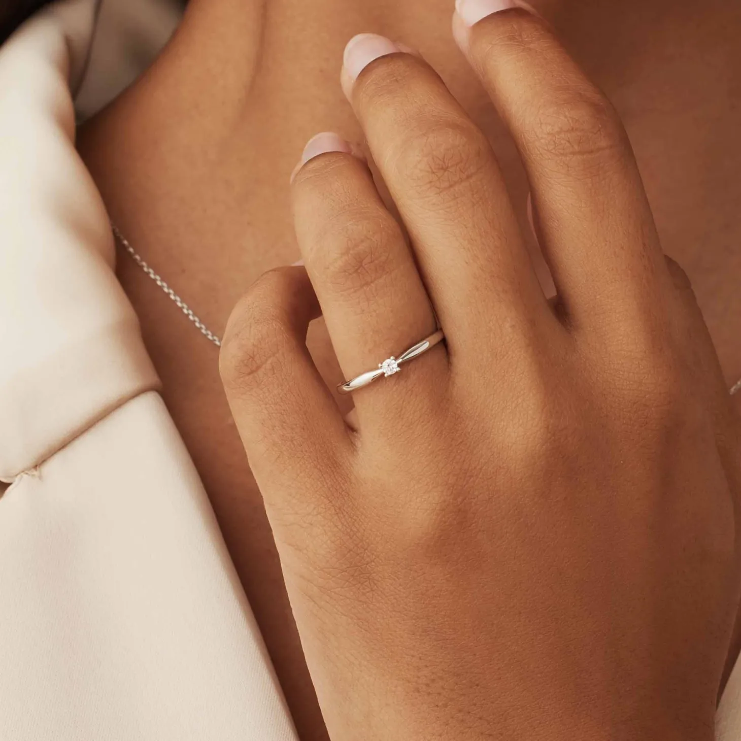 Isabel Bernard De la Paix Céline 14 karaat witgouden ring met diamant 0.05 karaat Cheap