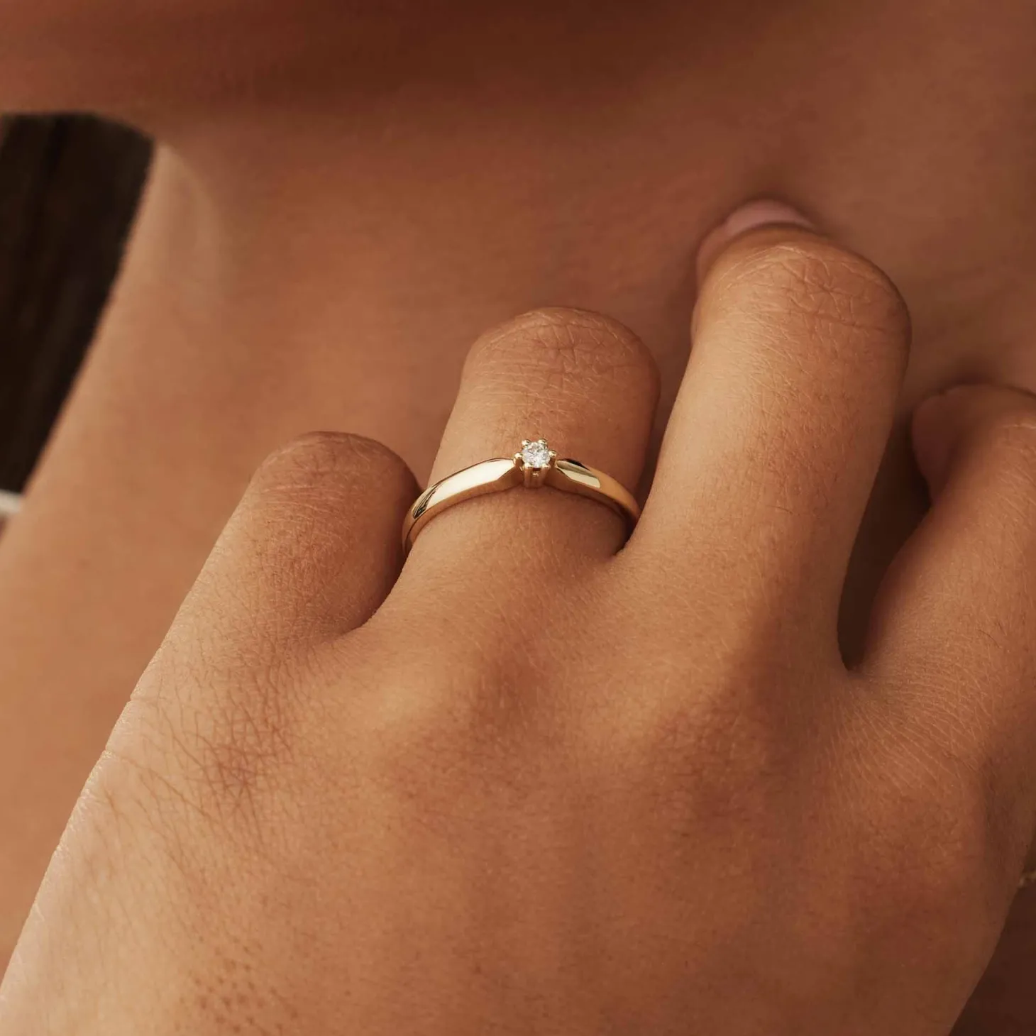 Isabel Bernard De la Paix Emily 14 karaat gouden ring met diamant 0.05 karaat New
