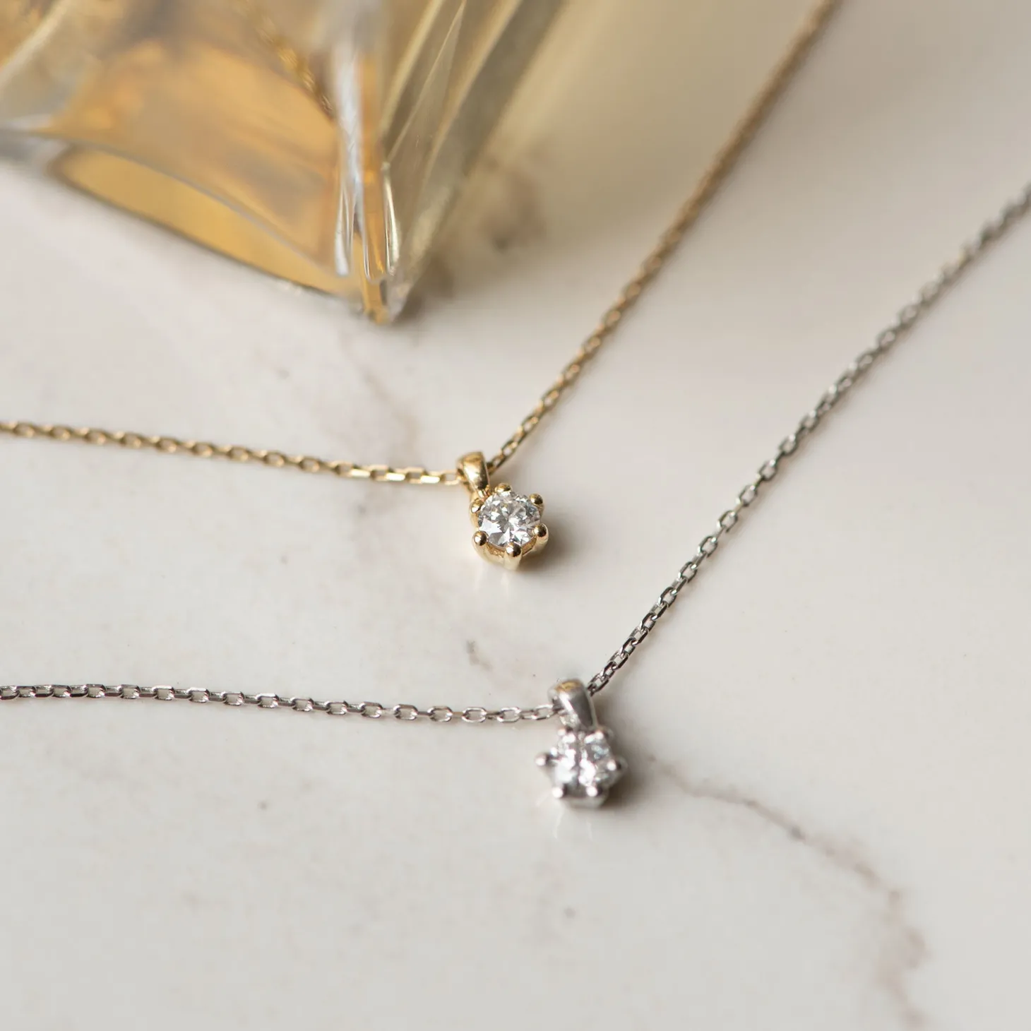 Isabel Bernard De la Paix Emily 14 karaat witgouden collier met diamant 0.05 karaat Best