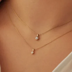 Isabel Bernard De la Paix Inaya 14 karaat gouden collier met diamant 0.03 karaat Fashion