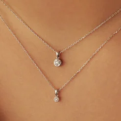 Isabel Bernard De la Paix Inaya 14 karaat witgouden collier met diamant 0.01 karaat Cheap