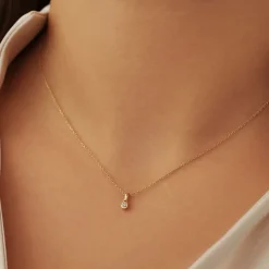 Isabel Bernard De la Paix Inaya 14 karaat gouden collier met diamant 0.01 karaat Clearance