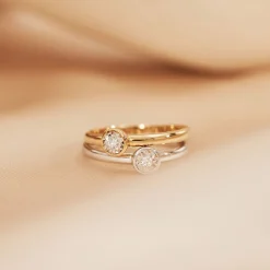 Isabel Bernard De la Paix Inaya 14 karaat witgouden ring met diamant 0.03 karaat Sale