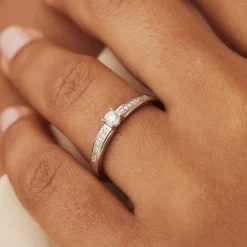 Isabel Bernard De la Paix Madeline 14 karaat witgouden ring met diamant 0.20 karaat Hot