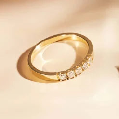 Isabel Bernard De la Paix Madeline 14 karaat gouden ring met diamant 0.20 karaat Cheap
