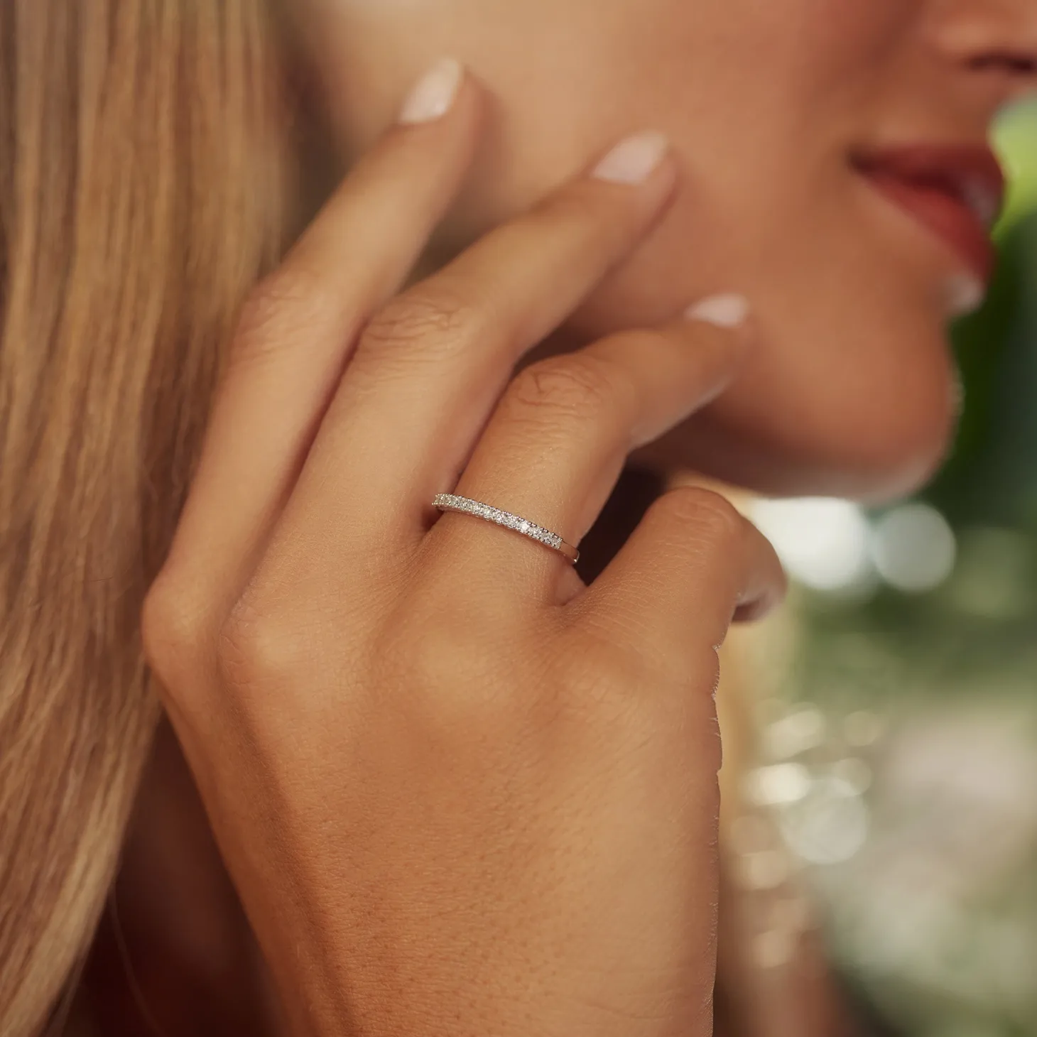 Isabel Bernard De la Paix Madeline 14 karaat witgouden ring met diamant 0.14 karaat New