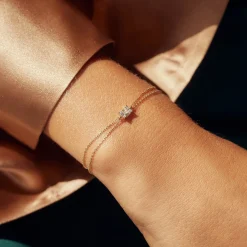 Isabel Bernard De la Paix Maxime 14 karaat gouden armband met diamant 0.10 karaat Best Sale