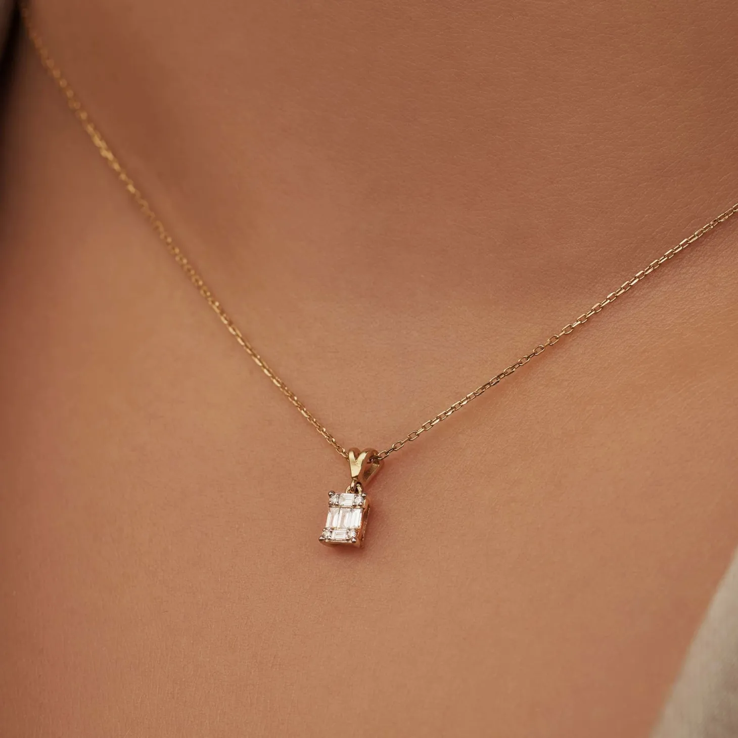 Isabel Bernard De la Paix Maxime 14 karaat gouden collier met diamant 0.11 karaat Flash Sale