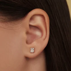 Isabel Bernard De la Paix Maxime 14 karaat gouden oorknoppen met diamant 0.19 karaat Sale