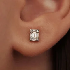 Isabel Bernard De la Paix Maxime 14 karaat gouden oorknoppen met diamant 0.19 karaat Sale
