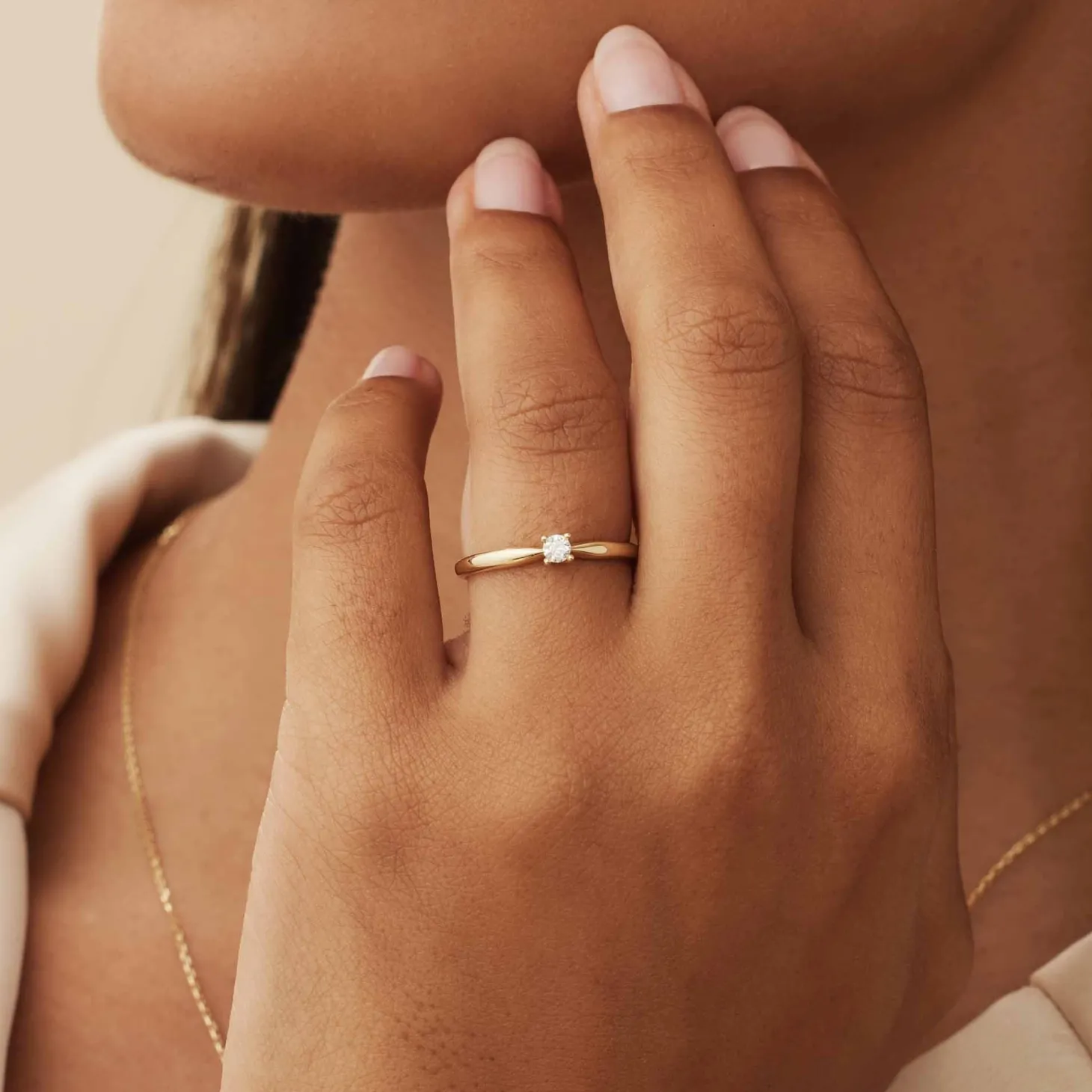 Isabel Bernard De la Paix Sybil 14 karaat gouden ring met diamant 0.10 karaat New
