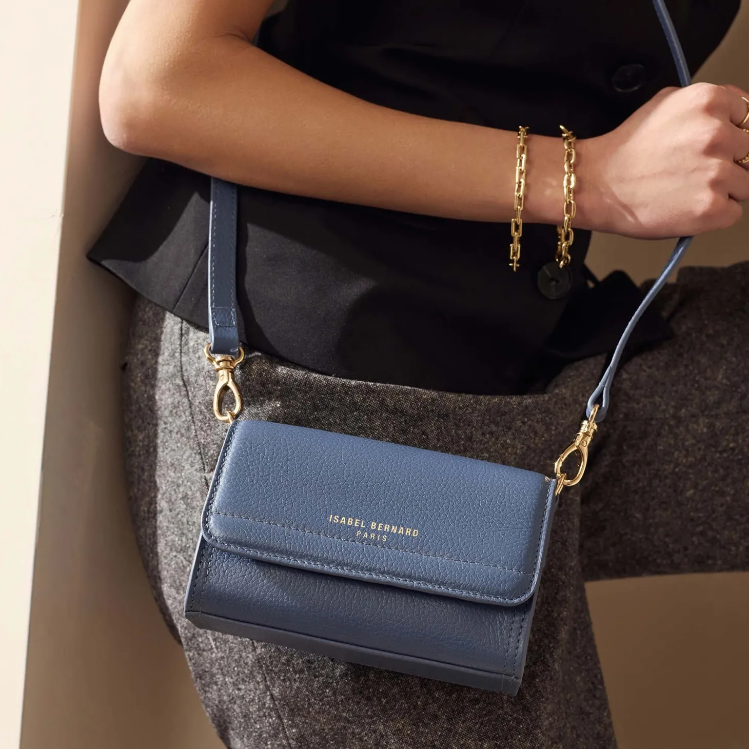 Isabel Bernard Femme Forte Kim blauwe leren crossbody tas van kalfsleer Fashion