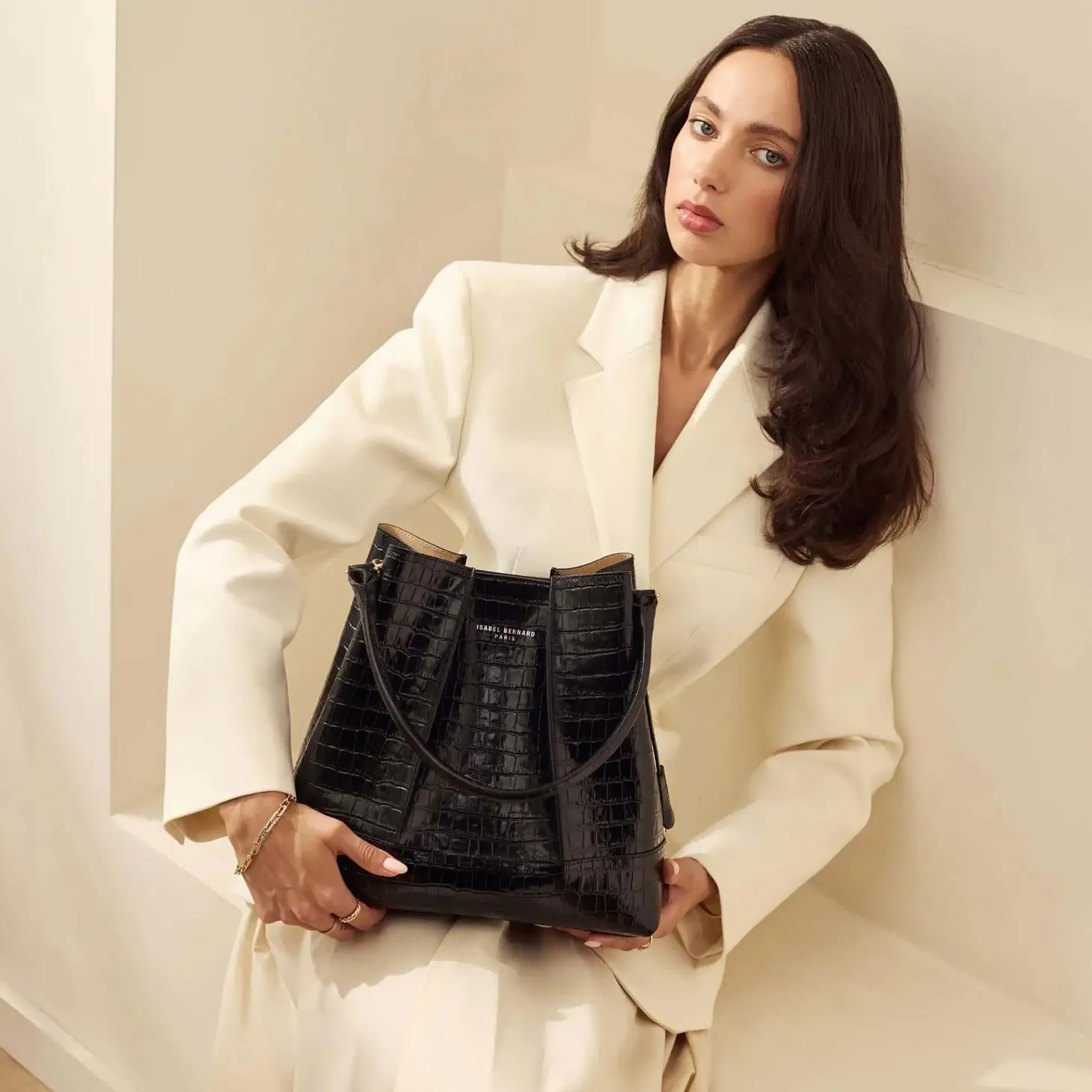 Isabel Bernard Femme Forte Macie croco zwarte leren schoudertas van kalfsleer New