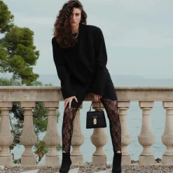 Isabel Bernard Femme Forte Simone Mini zwarte leren handtas van kalfsleer Fashion