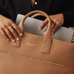 Isabel Bernard Honoré Anique camel leren handtas van kalfsleer met 16.4 inch laptopvak Cheap