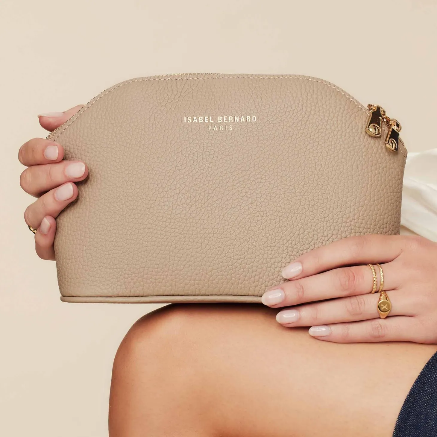Isabel Bernard Honoré Brunelle taupe leren toilettas van kalfsleer Flash Sale
