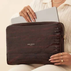 Isabel Bernard Honoré Caress croco bruine leren laptop hoes van kalfsleer New