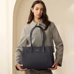 Isabel Bernard Honoré Cloe blauwe leren handtas van kalfsleer Shop