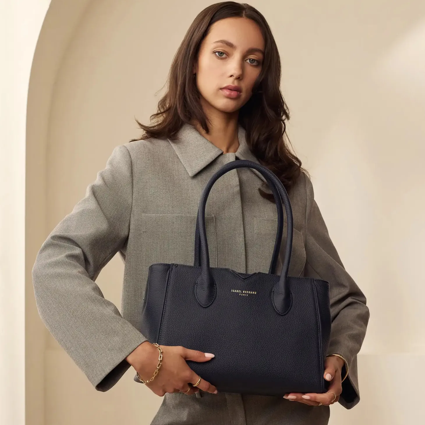 Isabel Bernard Honoré Cloe Midi blauwe leren handtas van kalfsleer Discount