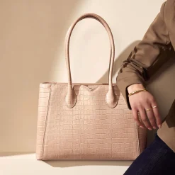 Isabel Bernard Honoré Cloe Midi croco beige leren handtas van kalfsleer Shop