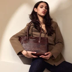Isabel Bernard Honoré Cloe Midi croco bruine leren handtas van kalfsleer Sale