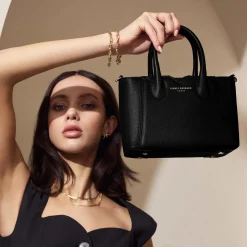 Isabel Bernard Honoré Cloe Mini zwarte leren handtas van kalfsleer Online