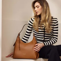 Isabel Bernard Honoré Muriel cognac leren schoudertas van kalfsleer Sale