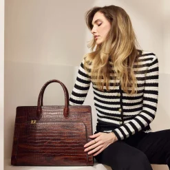 Isabel Bernard Honoré Nadine croco bruine leren handtas van kalfsleer met laptopvak Fashion