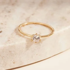 Isabel Bernard Le Marais Abelle 14 karaat gouden ring met zirkonia steen Clearance
