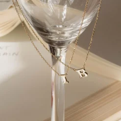 Isabel Bernard Le Marais Chloé 14 karaat gouden initial ketting met letter Discount