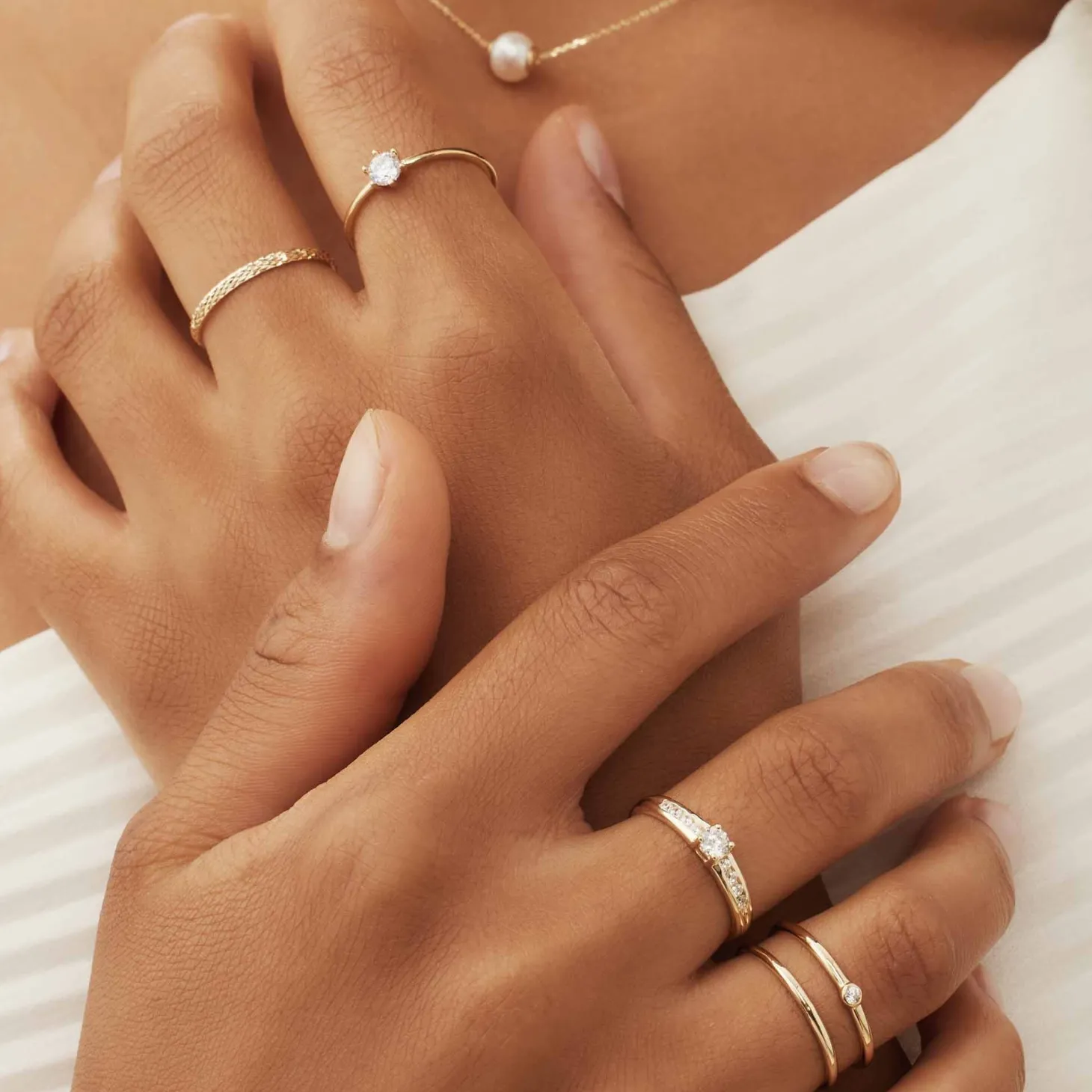 Isabel Bernard Le Marais Estee 14 karaat gouden ring met zirkonia steentjes Online