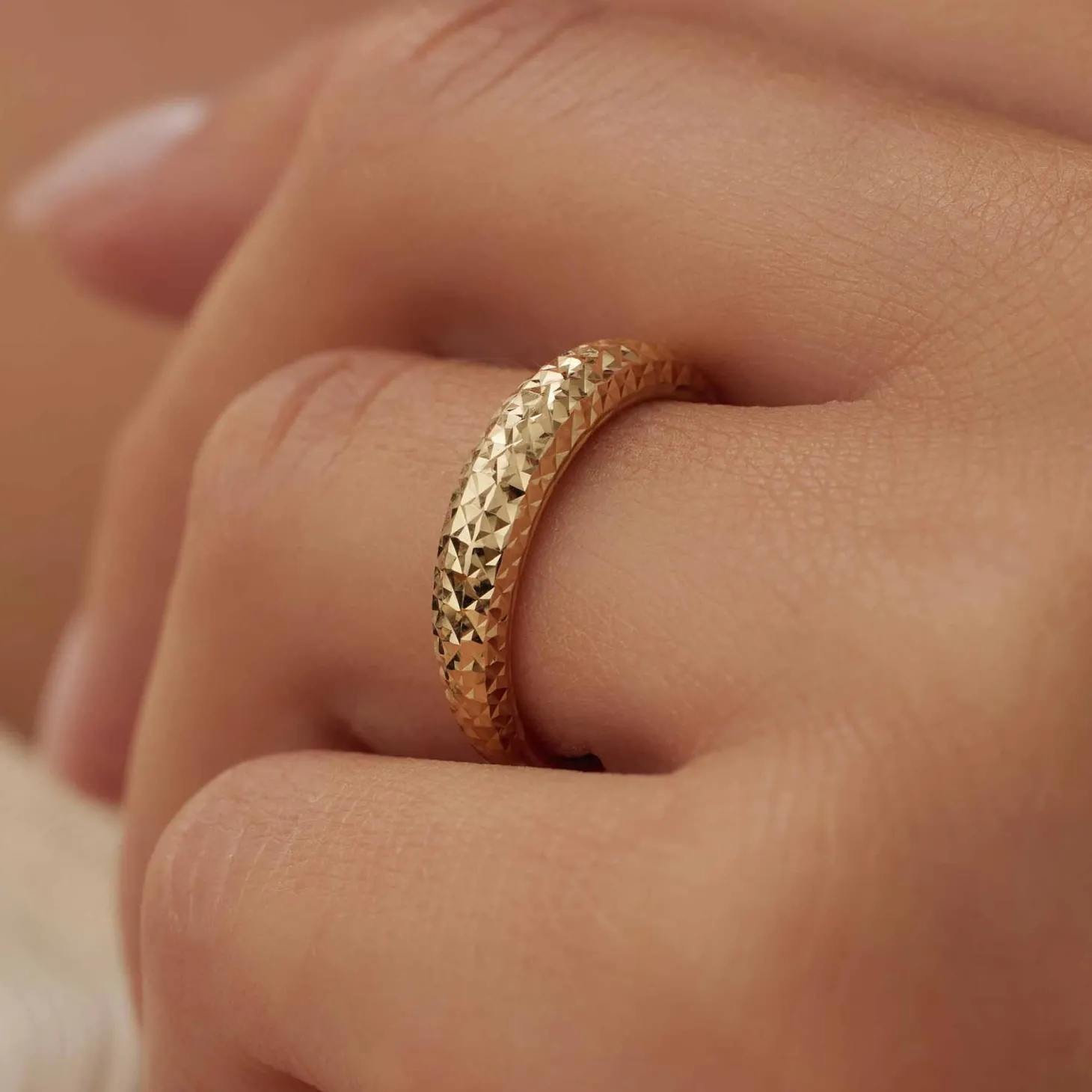 Isabel Bernard Rivoli Laura 14 karaat gouden ring met diamond cut Store