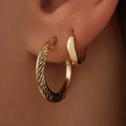 Isabel Bernard Rivoli Morgane 14 karaat gouden creolen Outlet
