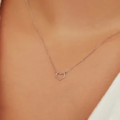 Isabel Bernard Saint Germain Amore 14 karaat witgouden collier met hartje Cheap