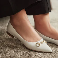 Isabel Bernard Vendôme Elita witte leren ballerina's van kalfsleer Sale