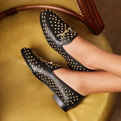 Isabel Bernard Vendôme Fleur zwarte kalfsleren loafers met studs Fashion